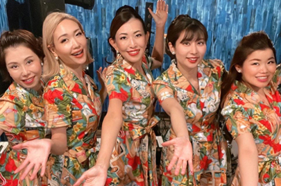 Female vocal group "The Yokohama Sisters"