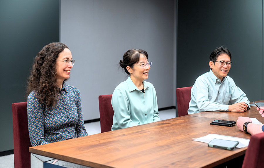 Event organizers discuss the CHI 2025. From left to right: Professor Vanessa Evers, Professor Naomi Yamashita, Professor Yoshifumi Kitamura