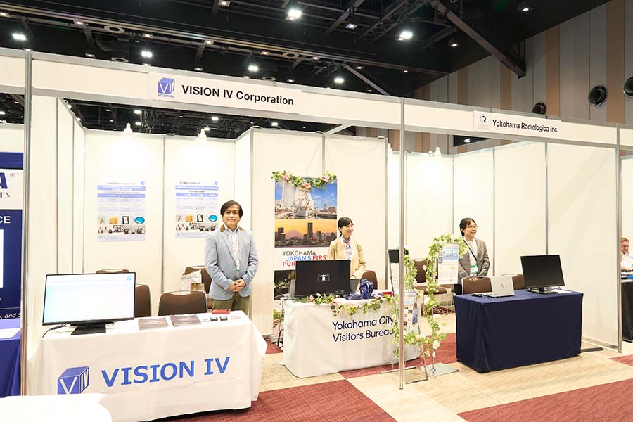 The booth sponsored by the Yokohama City Visitors Bureau (YCVB) assisted delegates and helped them connect with local industry.